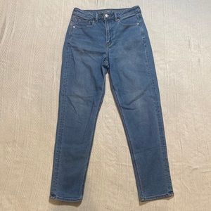 Mom Jean - American Eagle Size 4